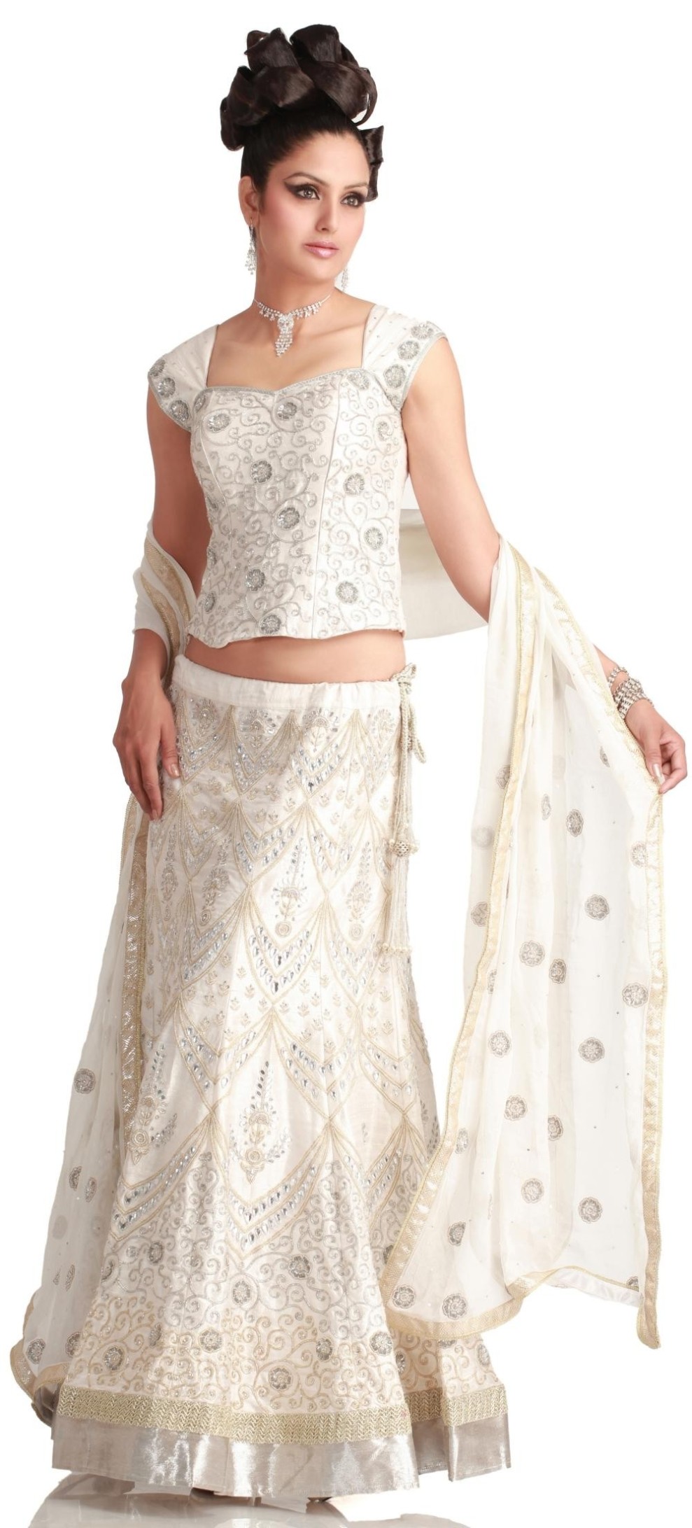 monsson-collection_crystal_white_lehenga_choli_dupatta_angarkh_indian_designer_wear.jpg?w=989&h=2185